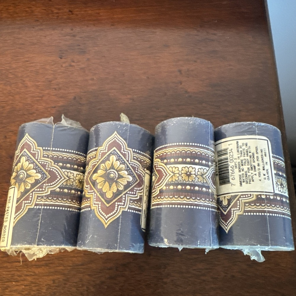 4 - 3" Rolls (16 Yd. Total) Vintage WallPaper Border  D.W. Wallcovering, Indiana